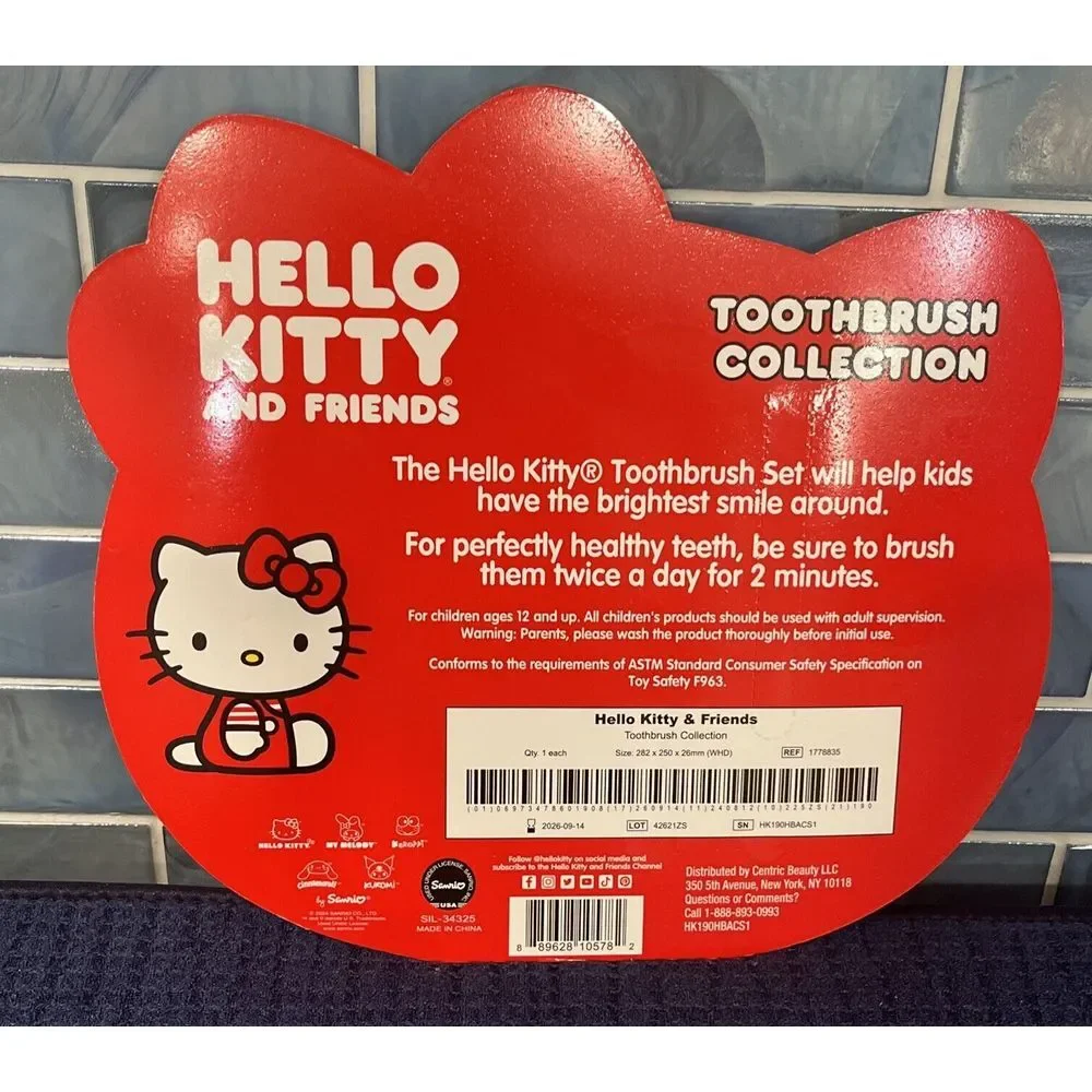 NEW Hello Kitty and Friends 5 Pack Toothbrush Collection +‎ Travel Cover Sealed